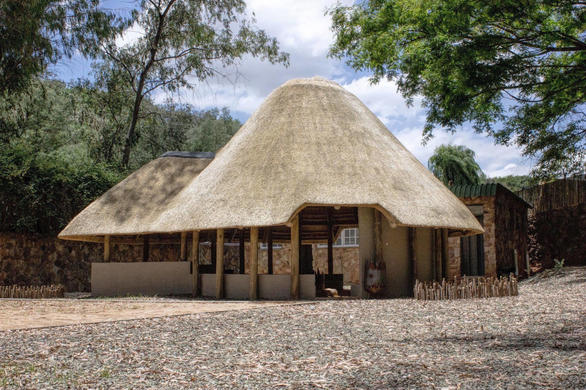 Bed and Breakfast Rain Forest Boutique Camp Krugersdorp Exterior foto